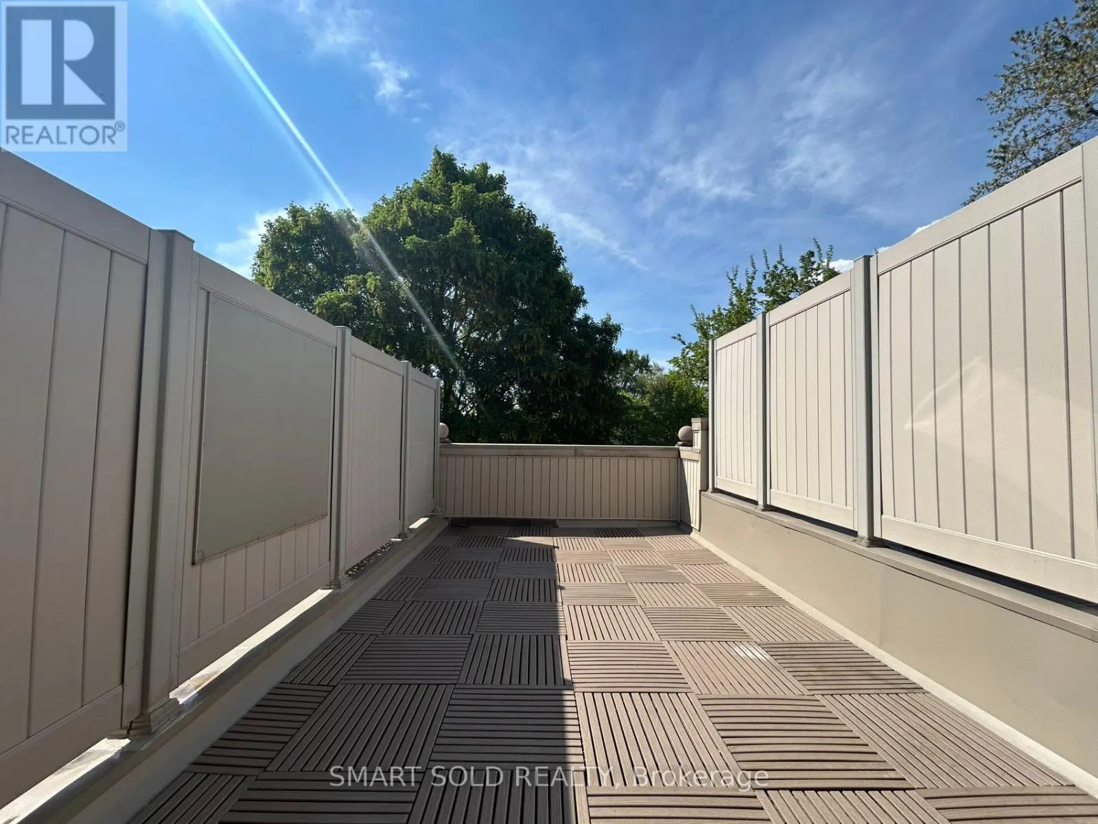 3 - 10 HARGRAVE LANE