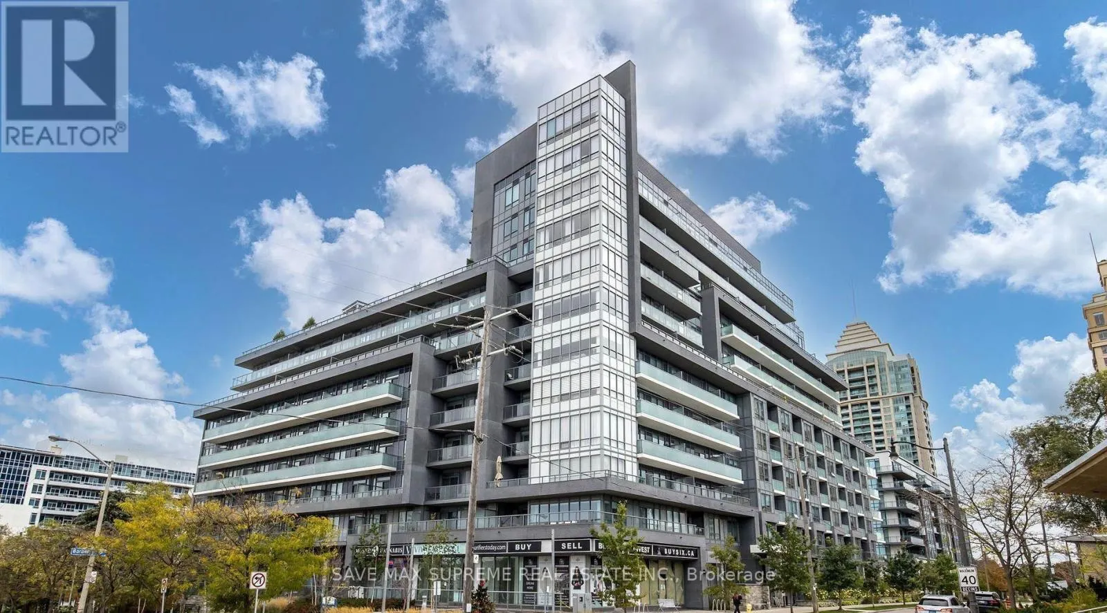 220 - 7 KENASTON GARDENS E
