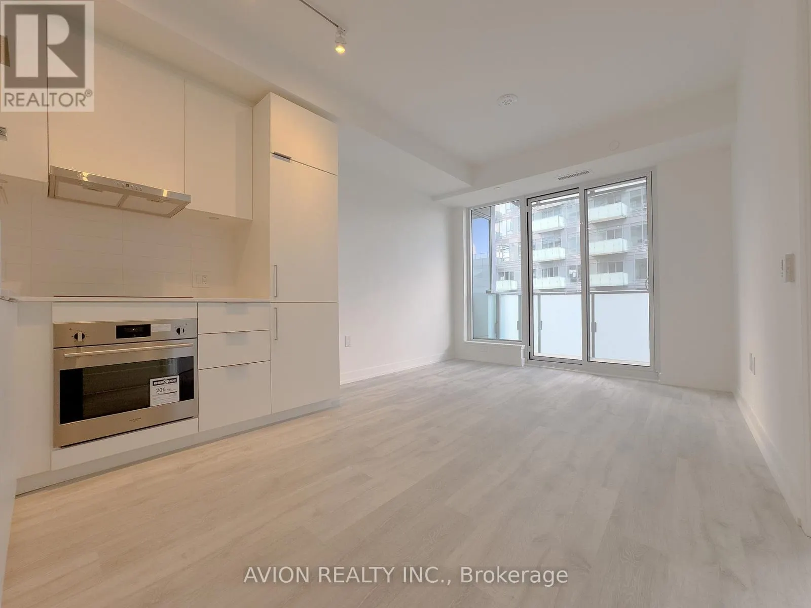 S705 - 8 OLYMPIC GARDEN DRIVE N