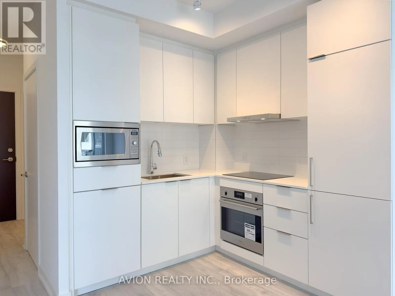 S705 - 8 OLYMPIC GARDEN DRIVE N