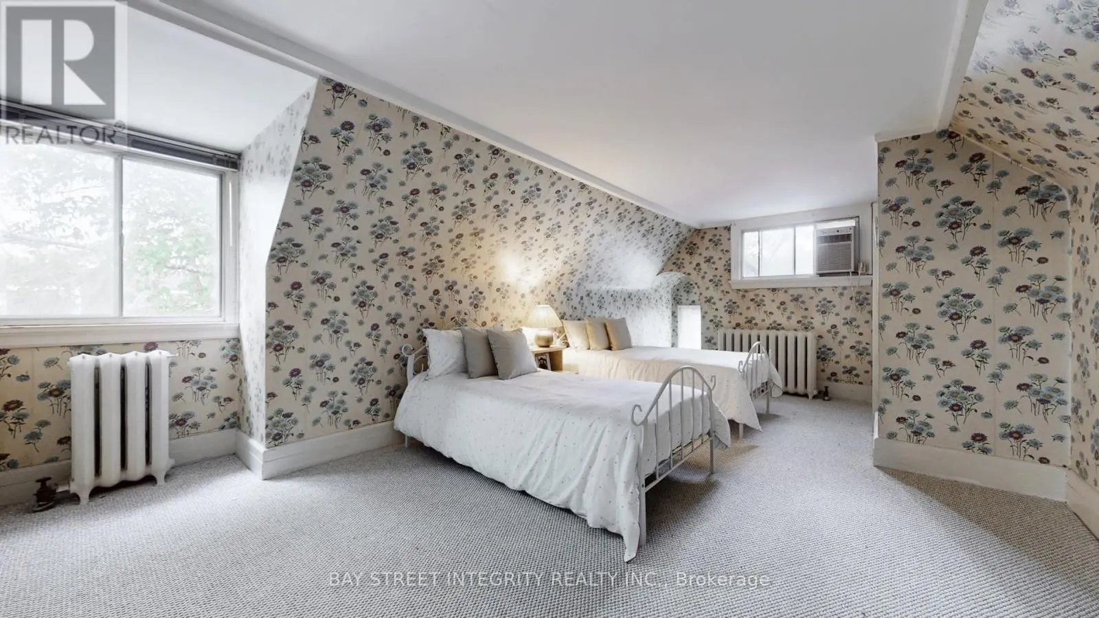 184 HEATH STREET W
