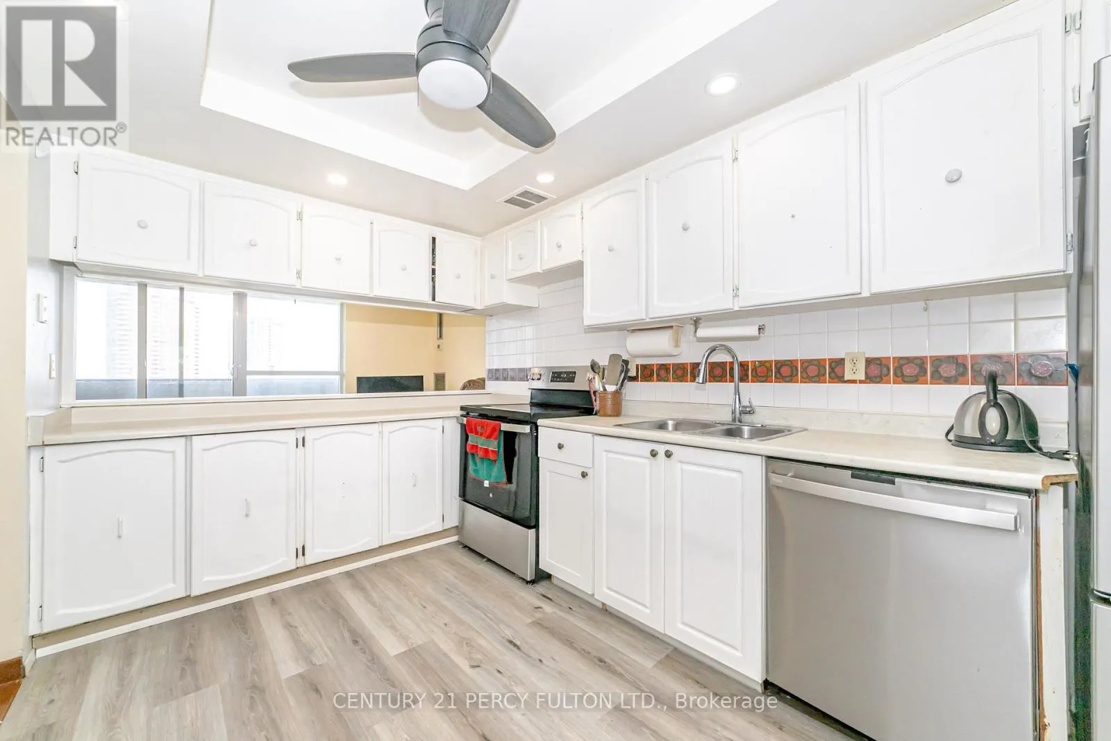 1102 - 3303 DON MILLS ROAD