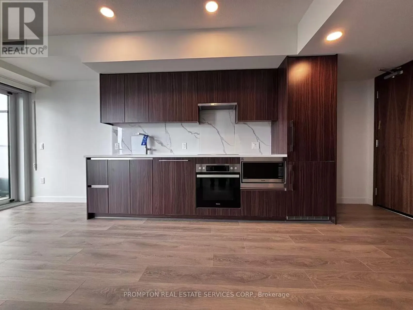 3301 - 3 CONCORD CITYPLACE WAY