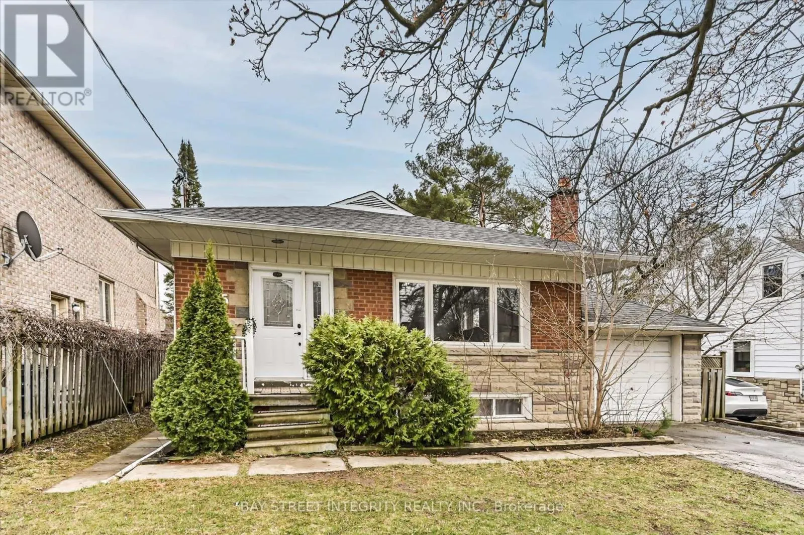 435 CUMMER AVENUE