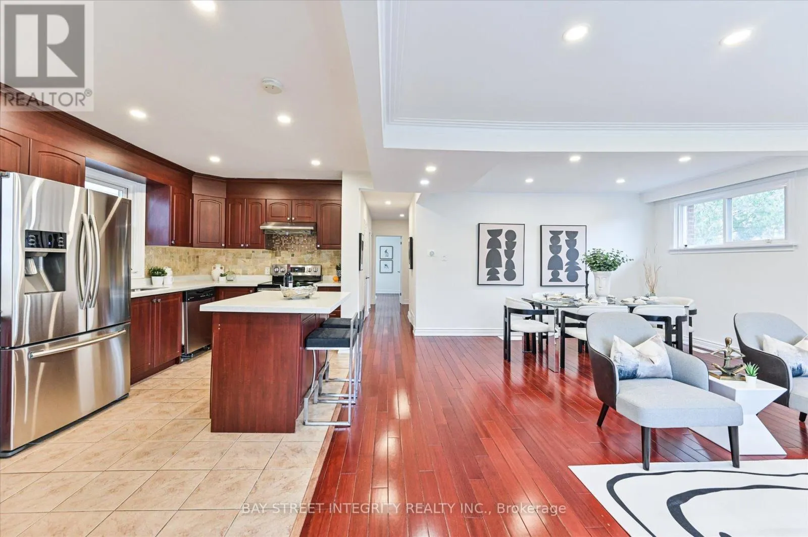 435 CUMMER AVENUE