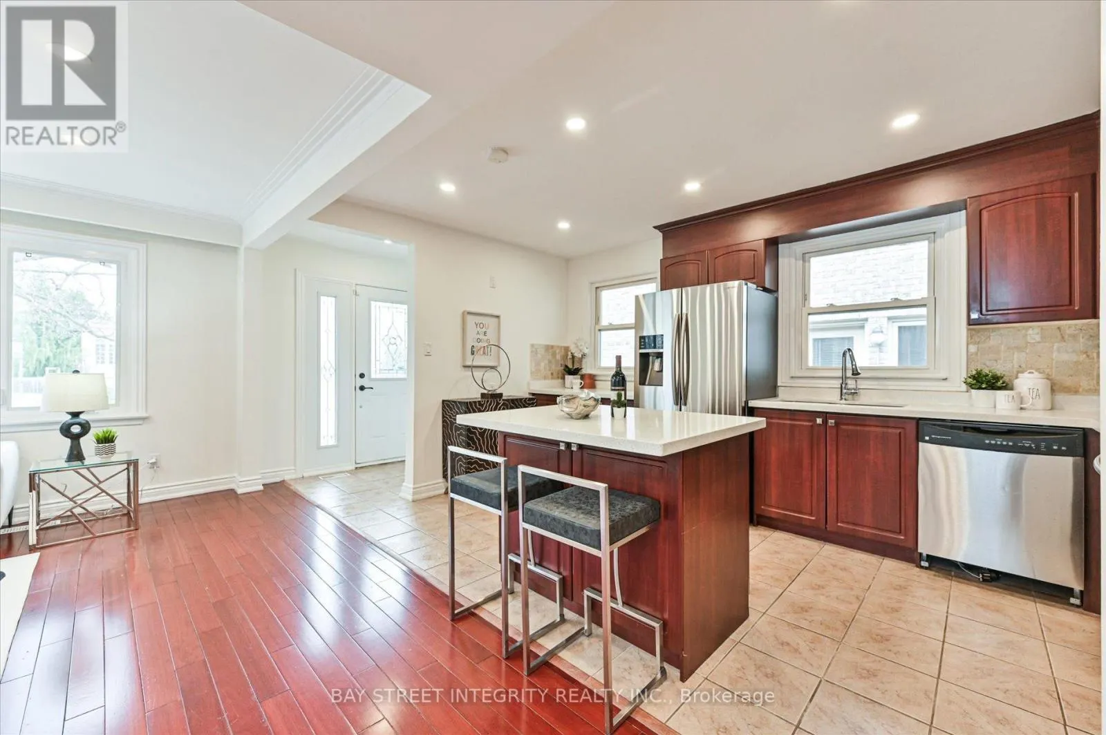 435 CUMMER AVENUE