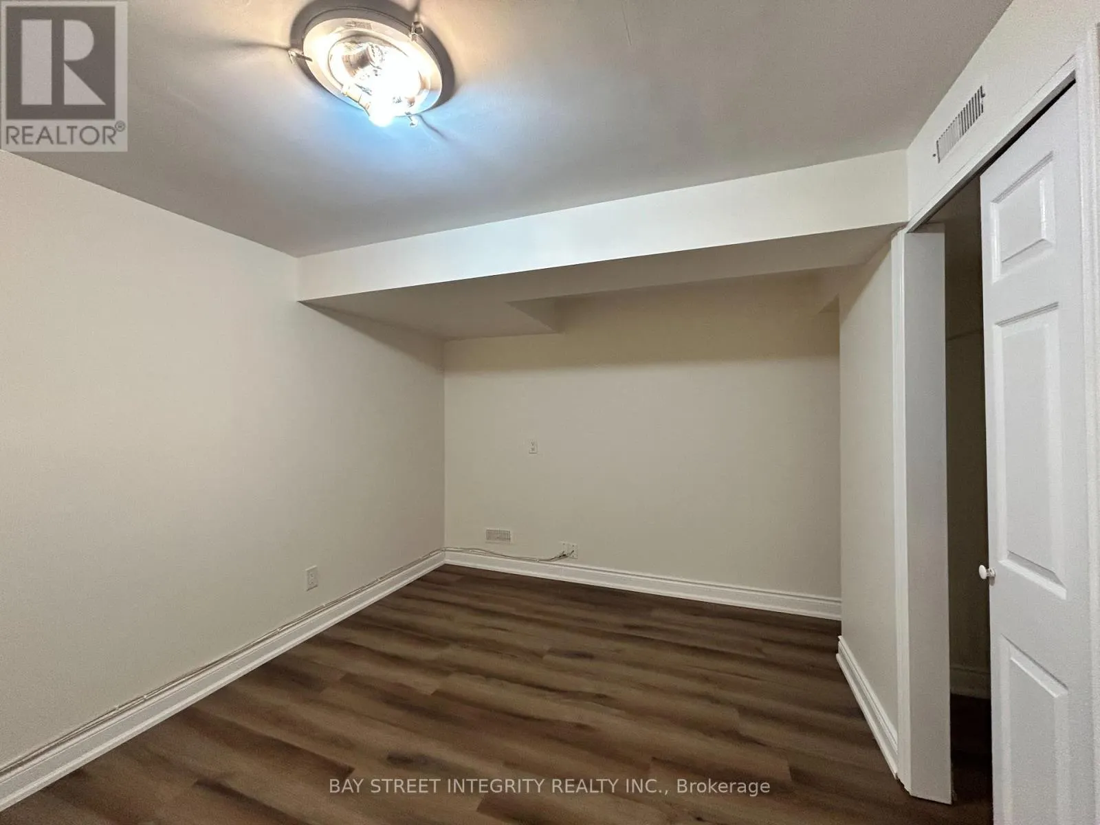 435 CUMMER AVENUE