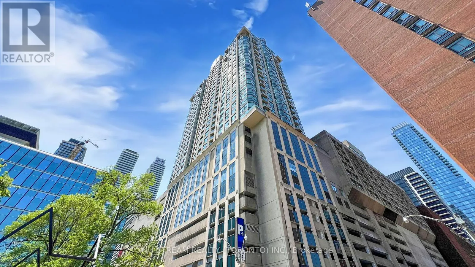 2616 - 8 PARK ROAD