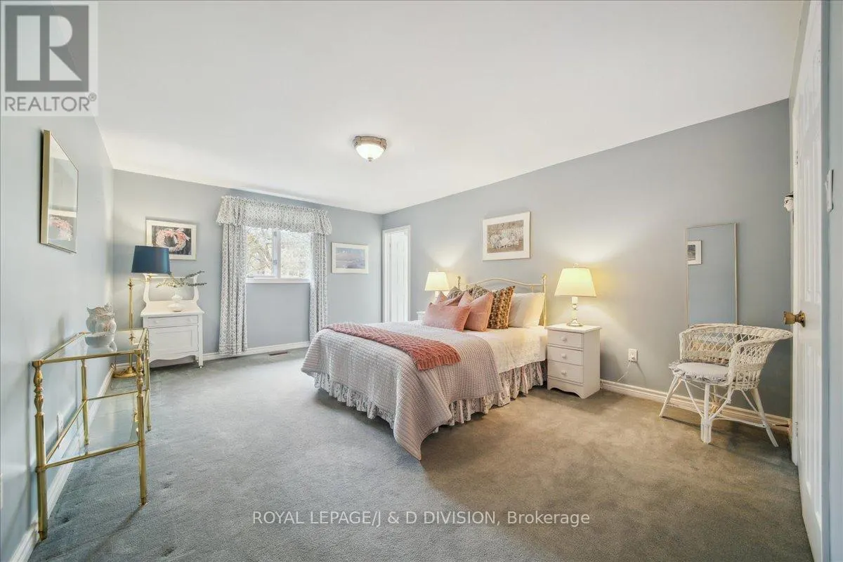 2 IVOR ROAD