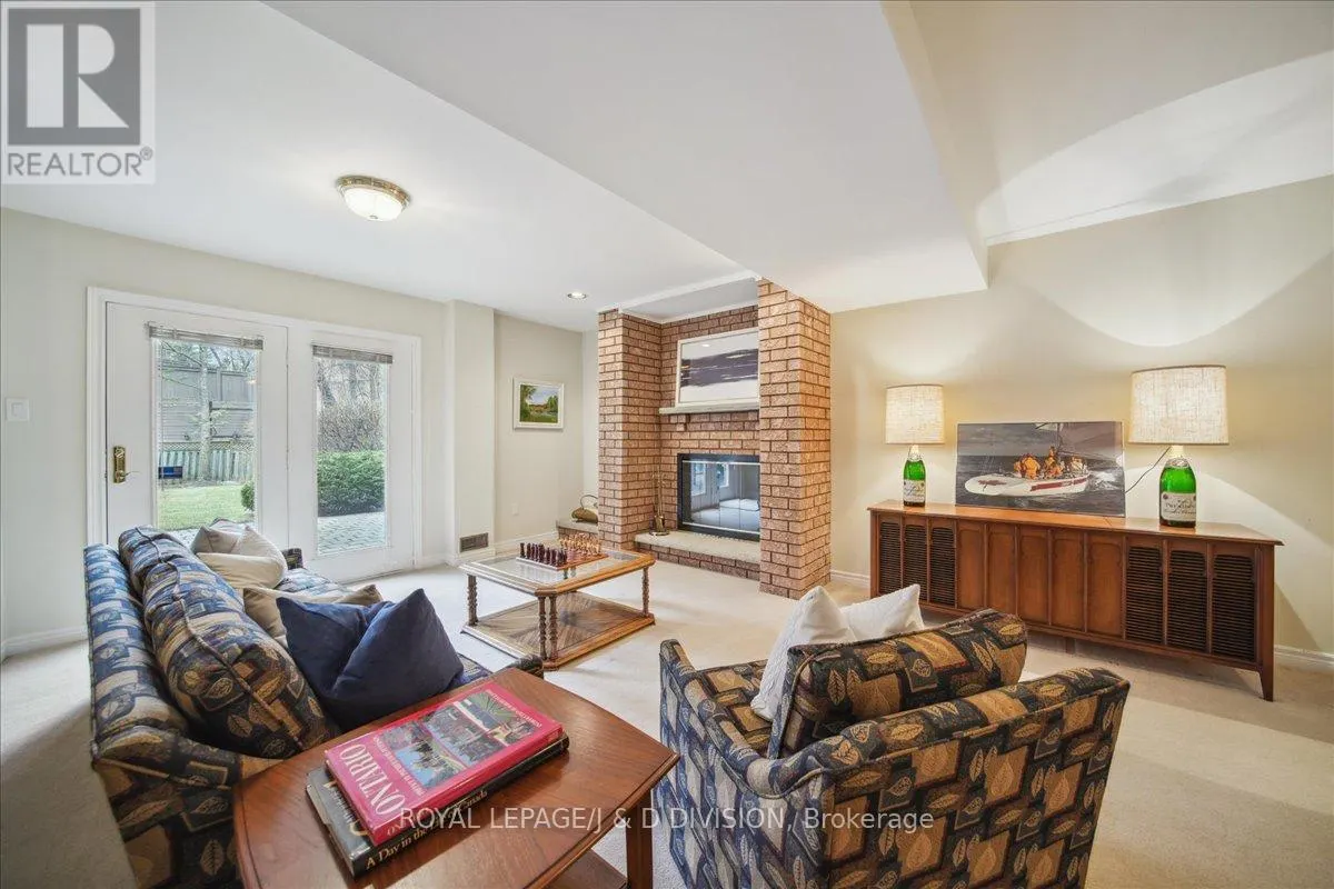 2 IVOR ROAD