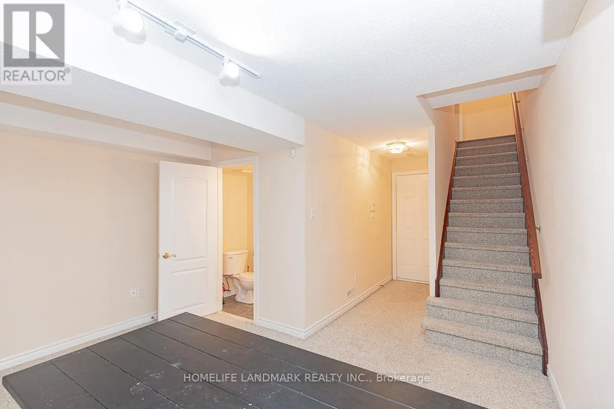 4 WILLIAM POOLE WAY