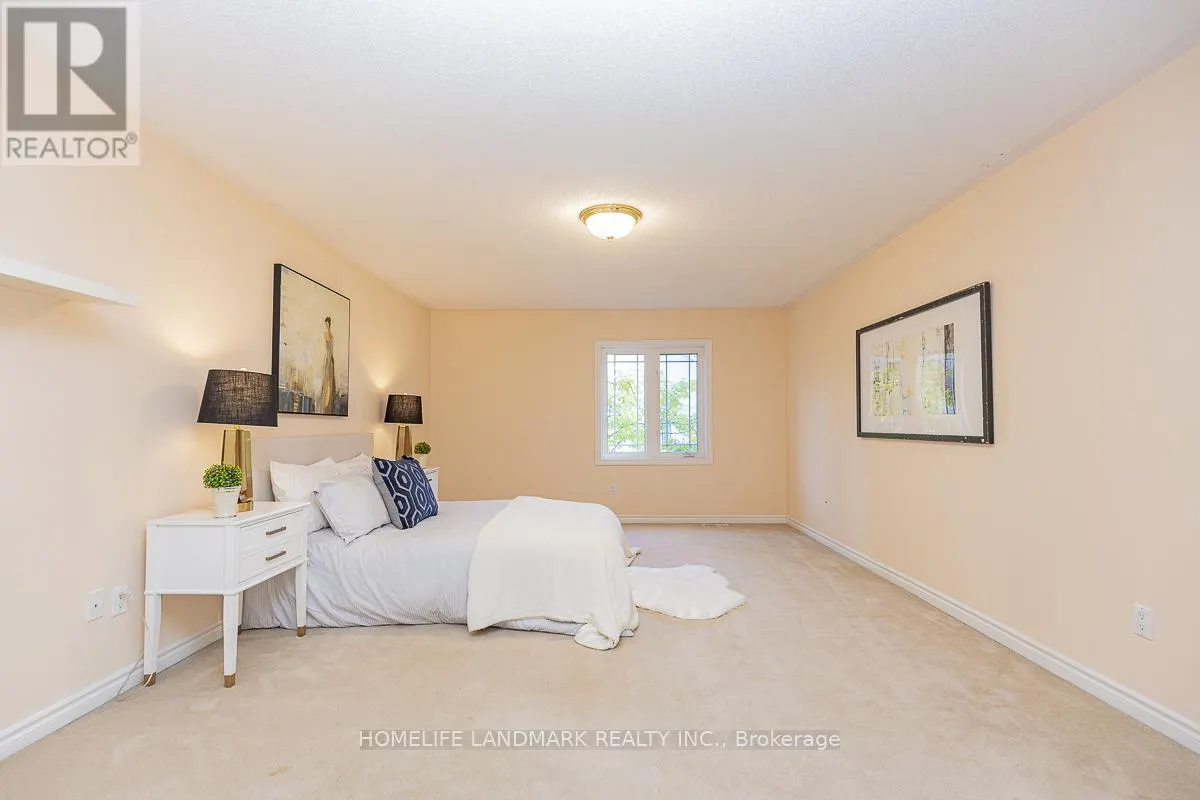 4 WILLIAM POOLE WAY