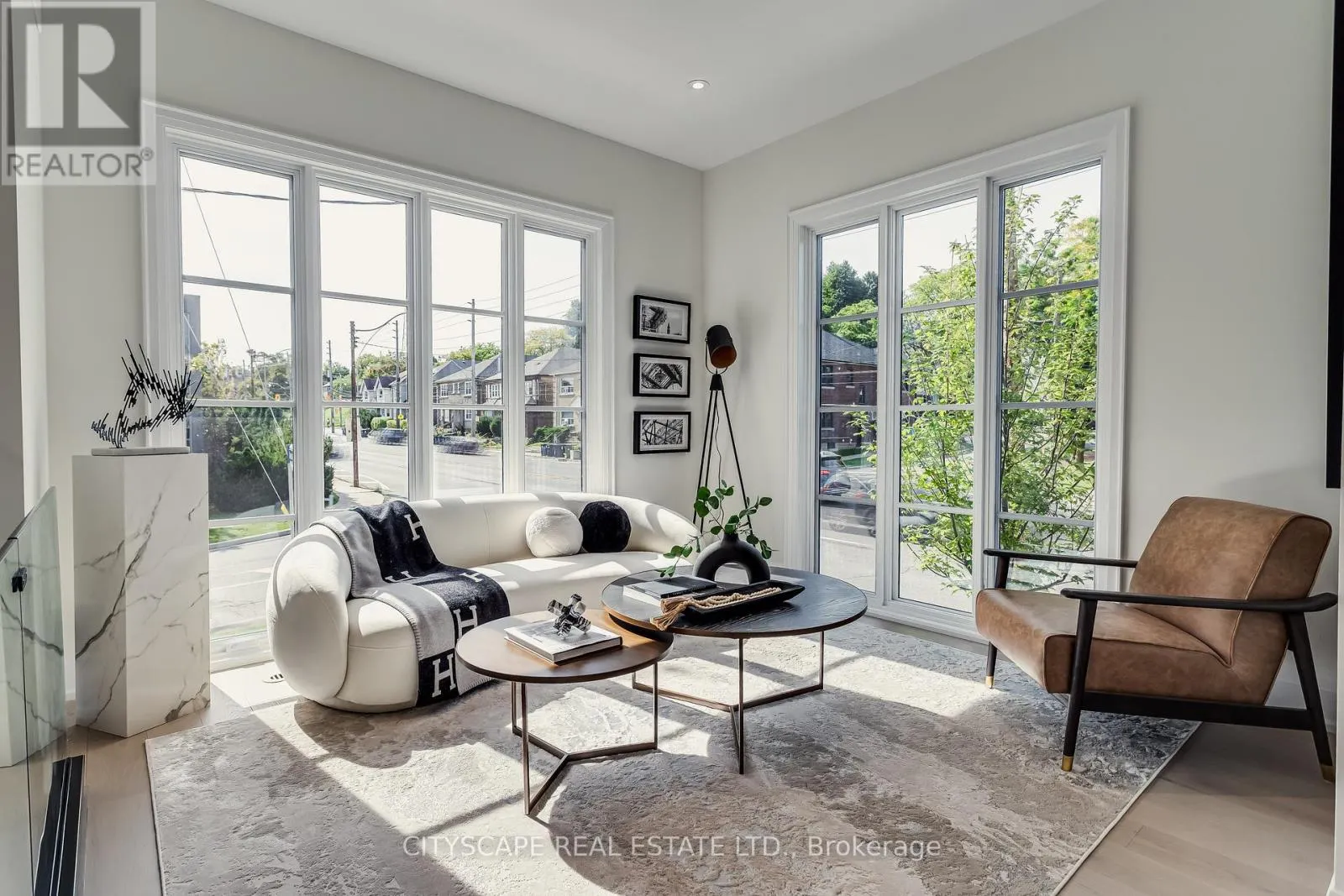 372 BRIAR HILL AVENUE