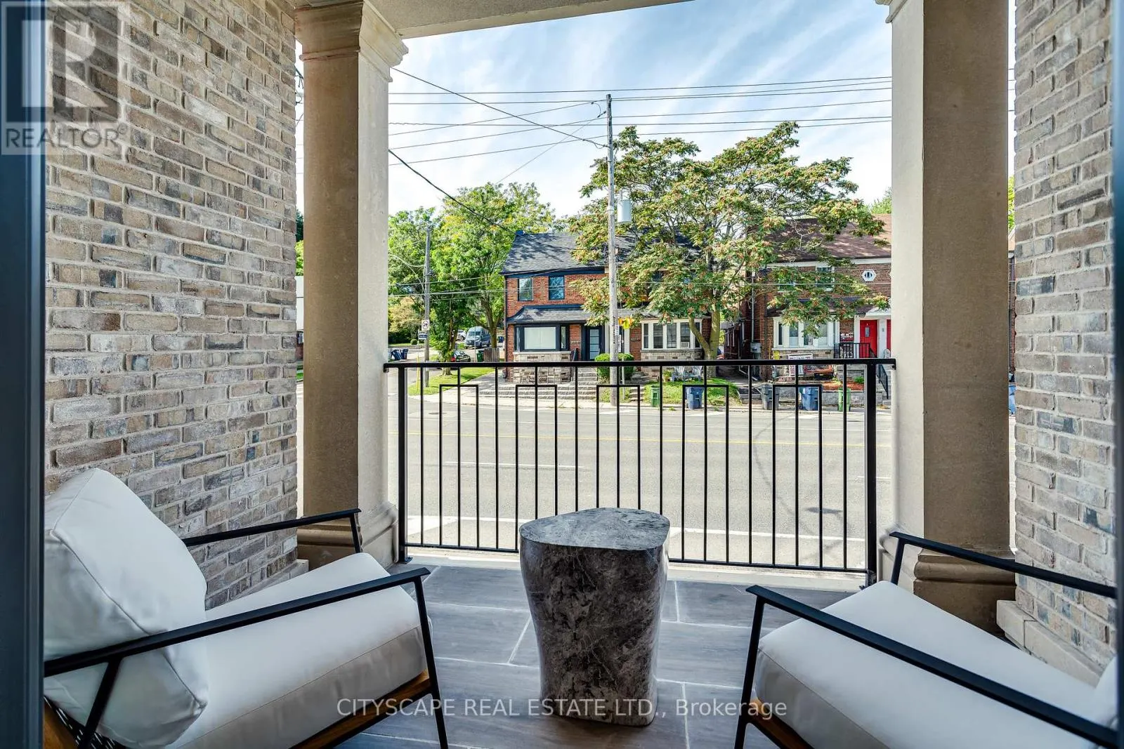 372 BRIAR HILL AVENUE
