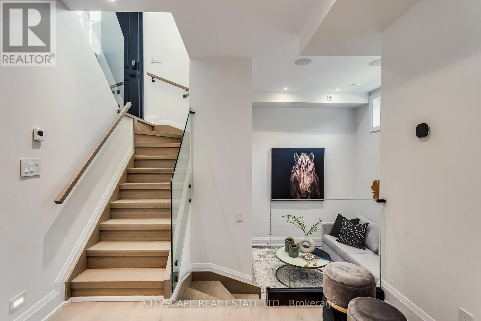 372 BRIAR HILL AVENUE