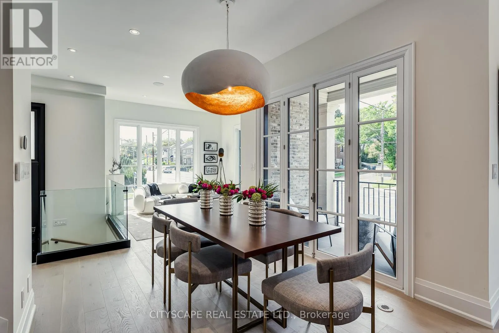 372 BRIAR HILL AVENUE