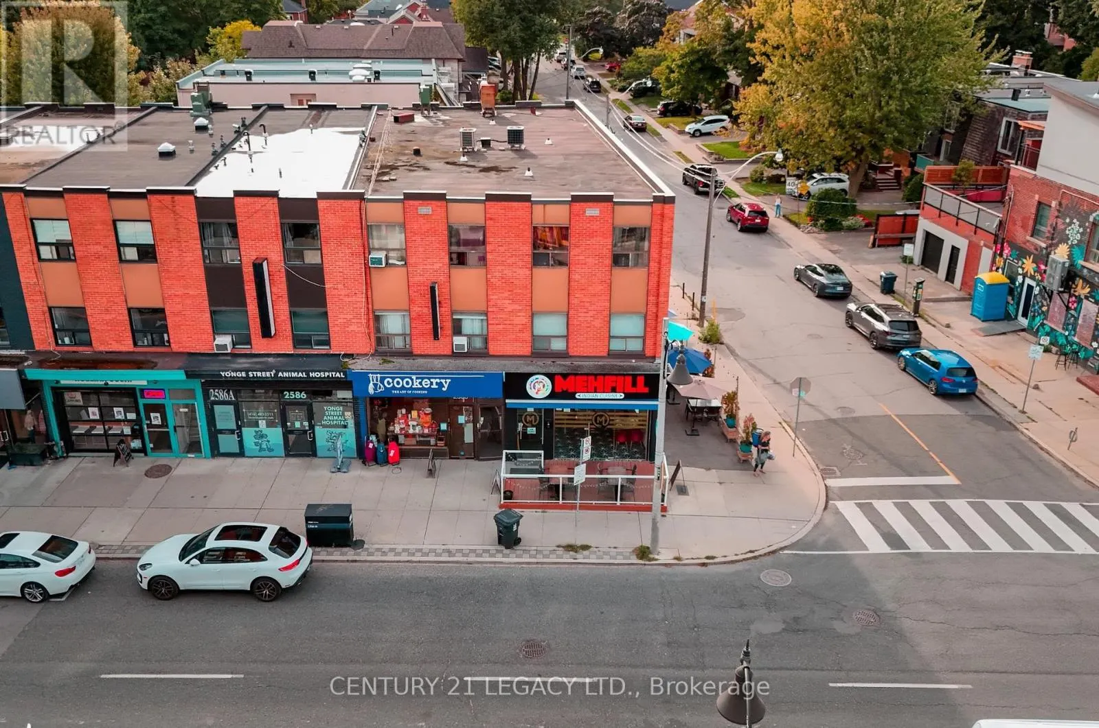 2590 YONGE STREET