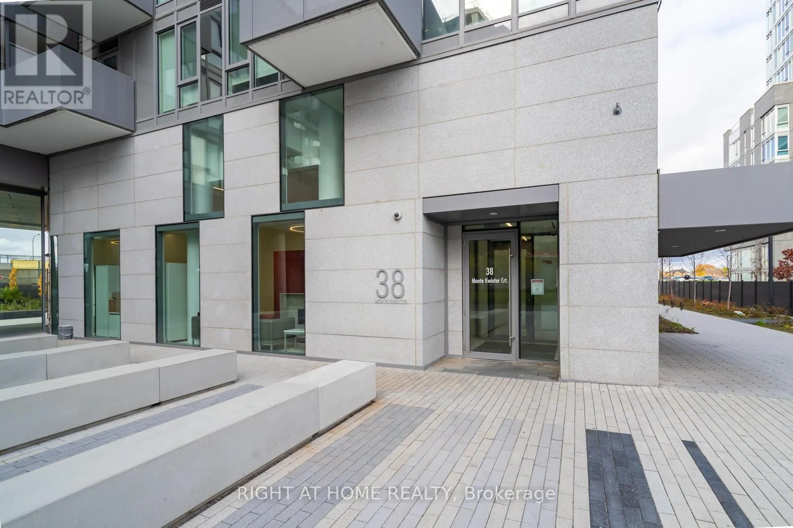 1204 - 38 MONTE KWINTER COURT