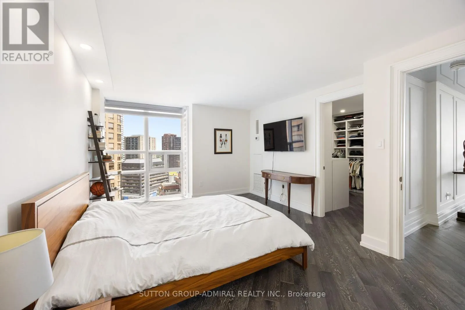 2108 - 131 BEECROFT ROAD