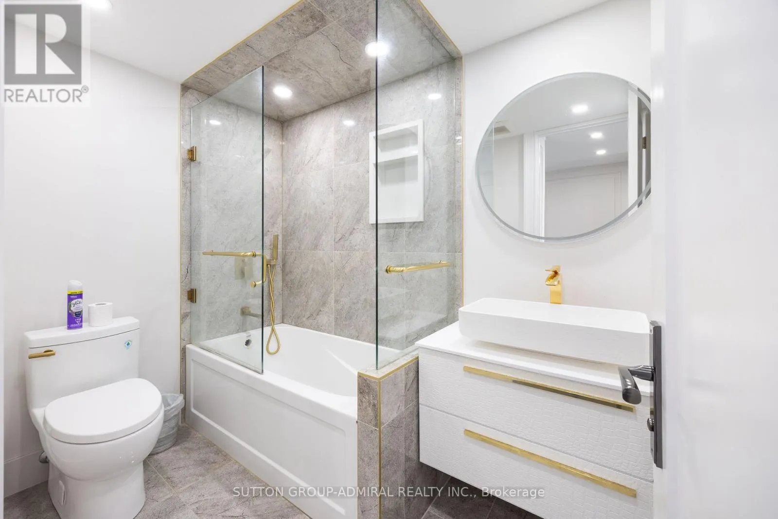 2108 - 131 BEECROFT ROAD