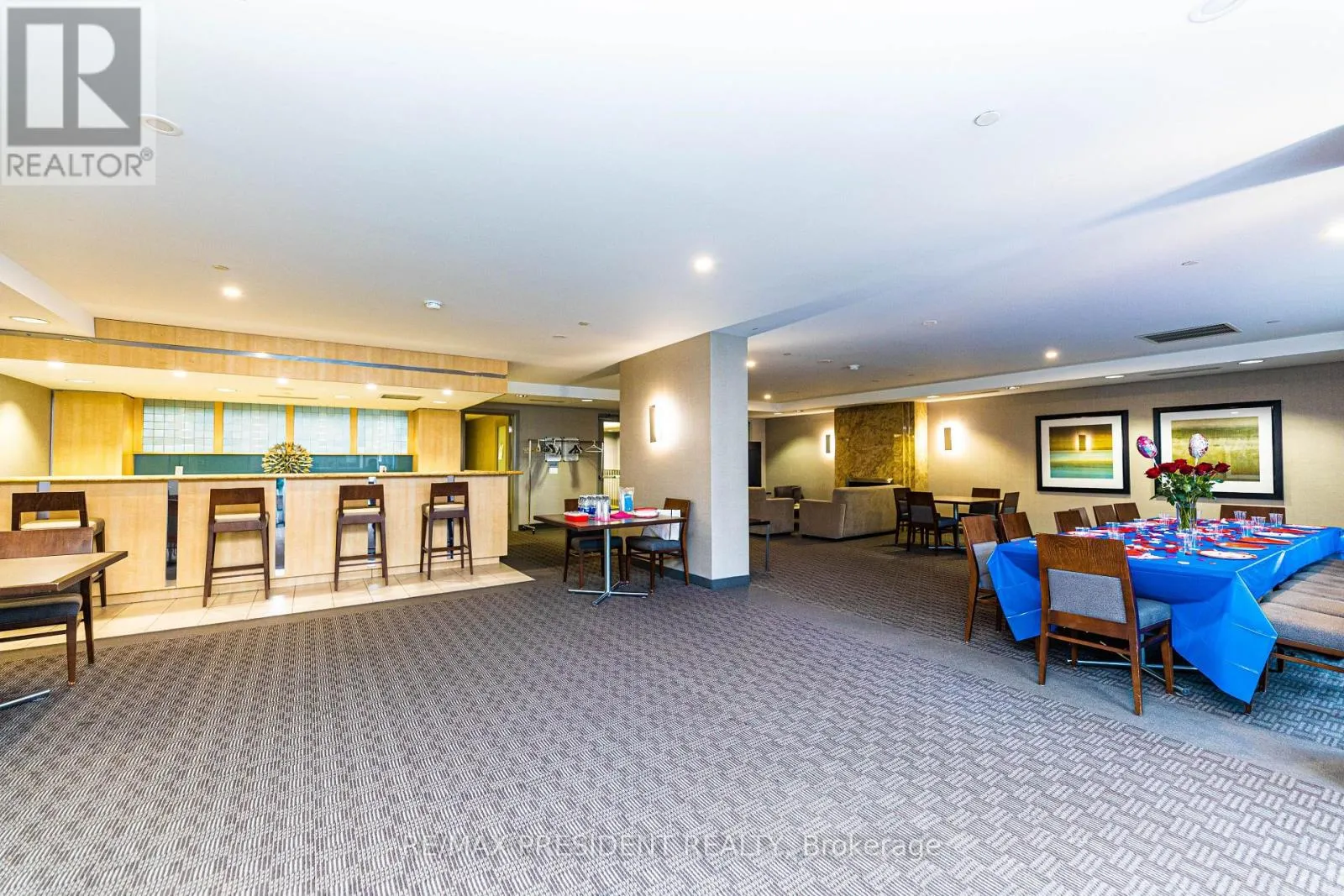 1911 - 4978 YONGE STREET