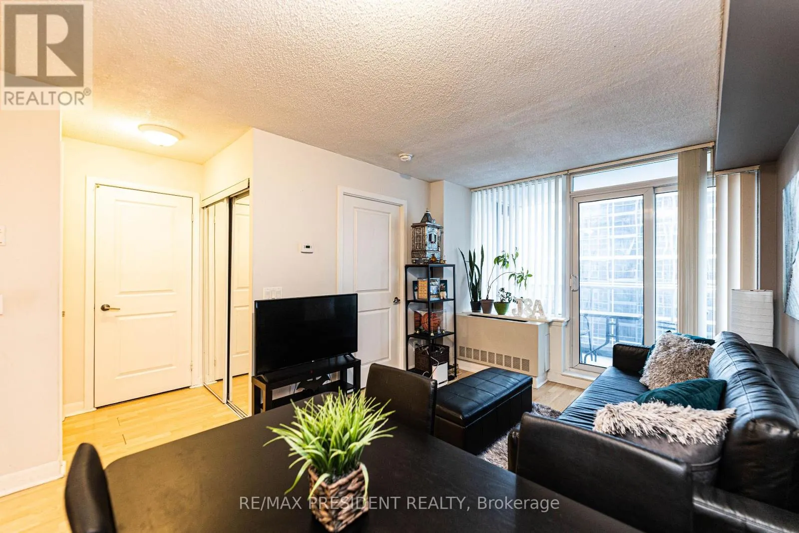 1911 - 4978 YONGE STREET