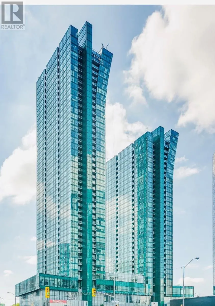 704 - 9 BOGERT AVENUE