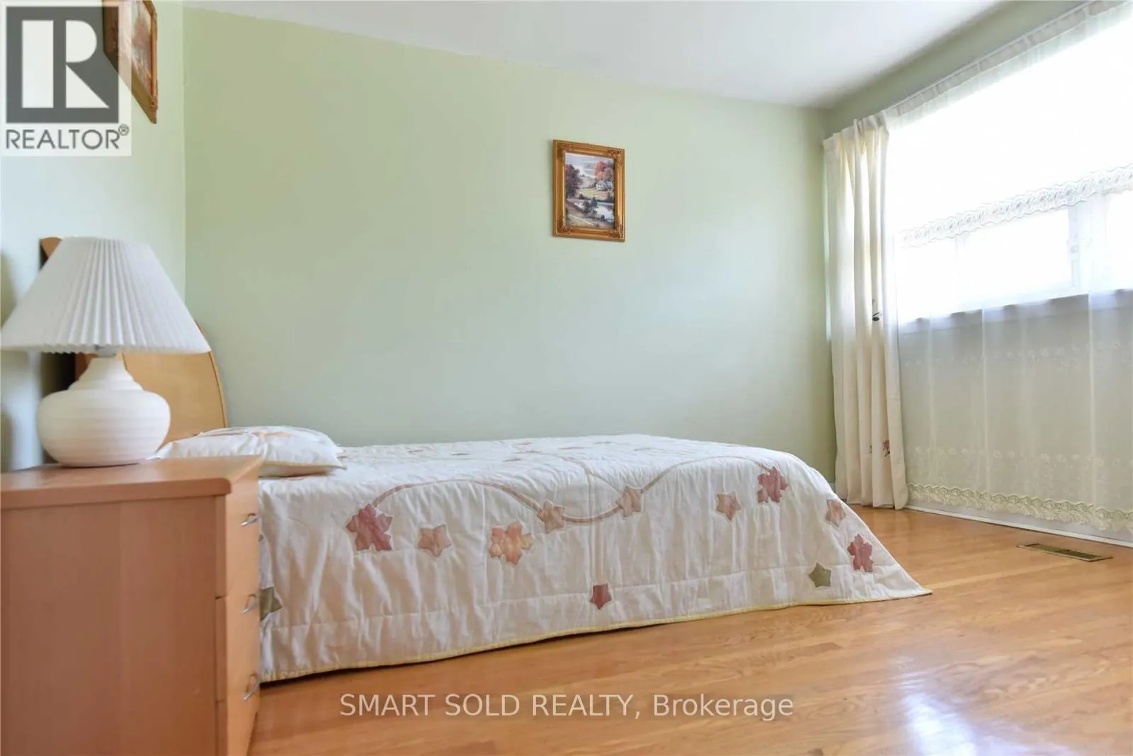 39 RAYOAK DRIVE