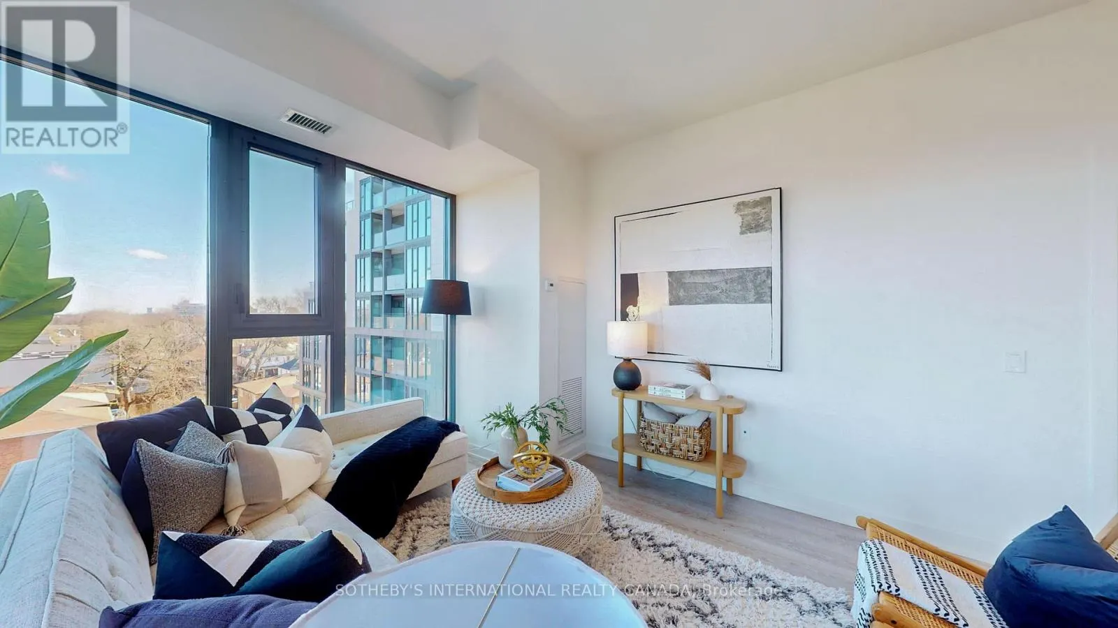 624 - 250 LAWRENCE AVENUE W