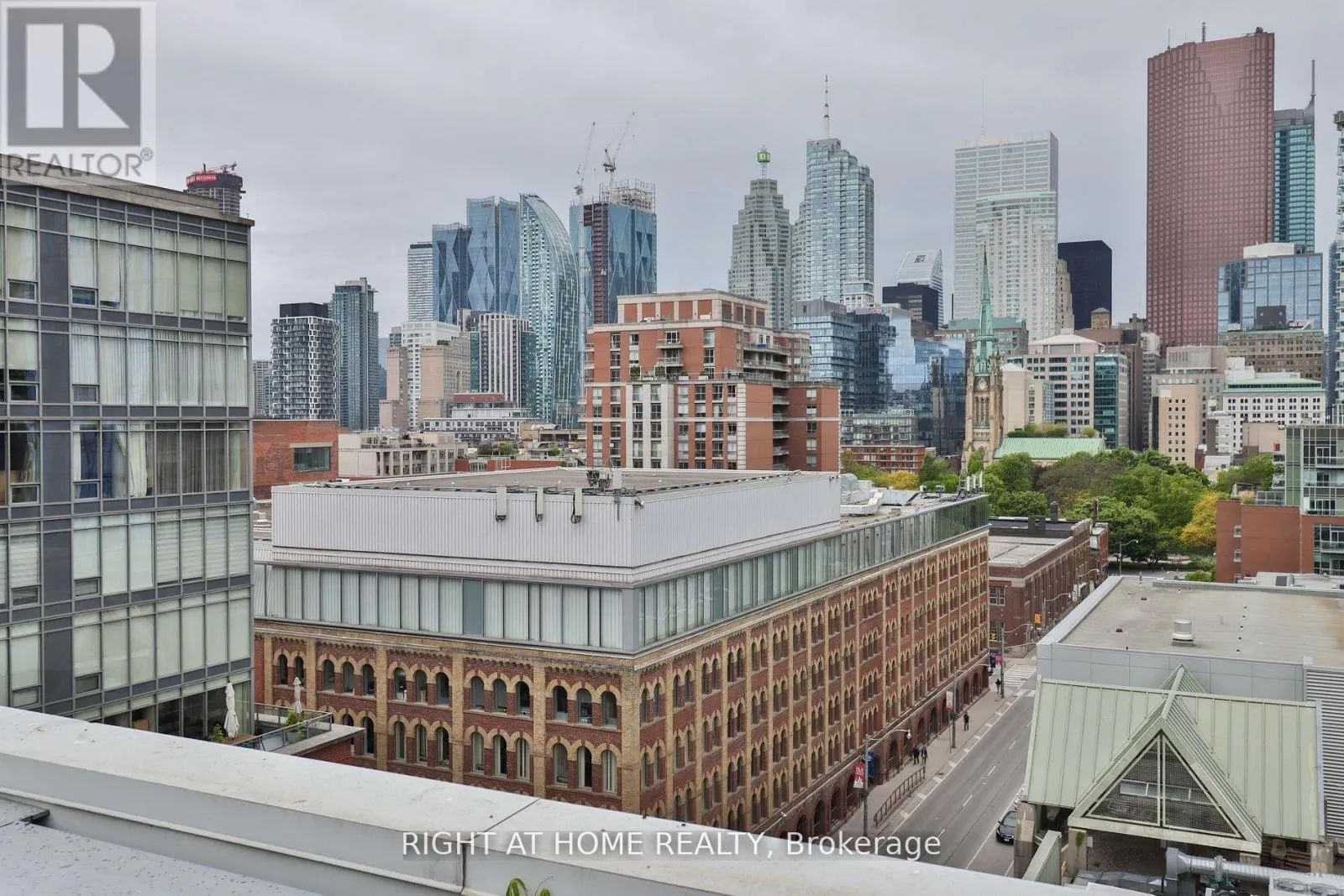 308 - 330 ADELAIDE STREET E