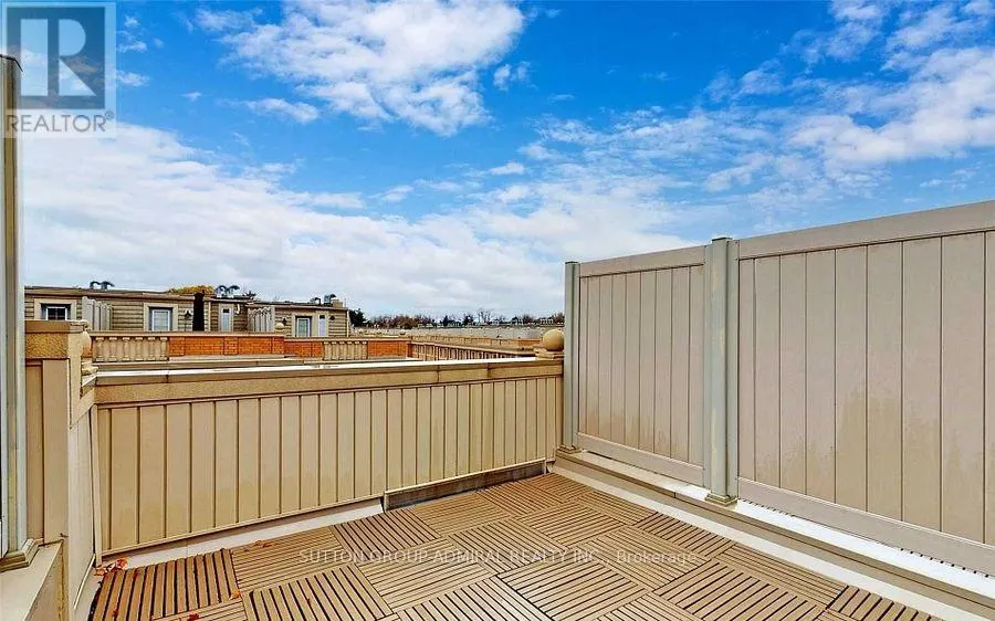 11 - 20 HARGRAVE LANE