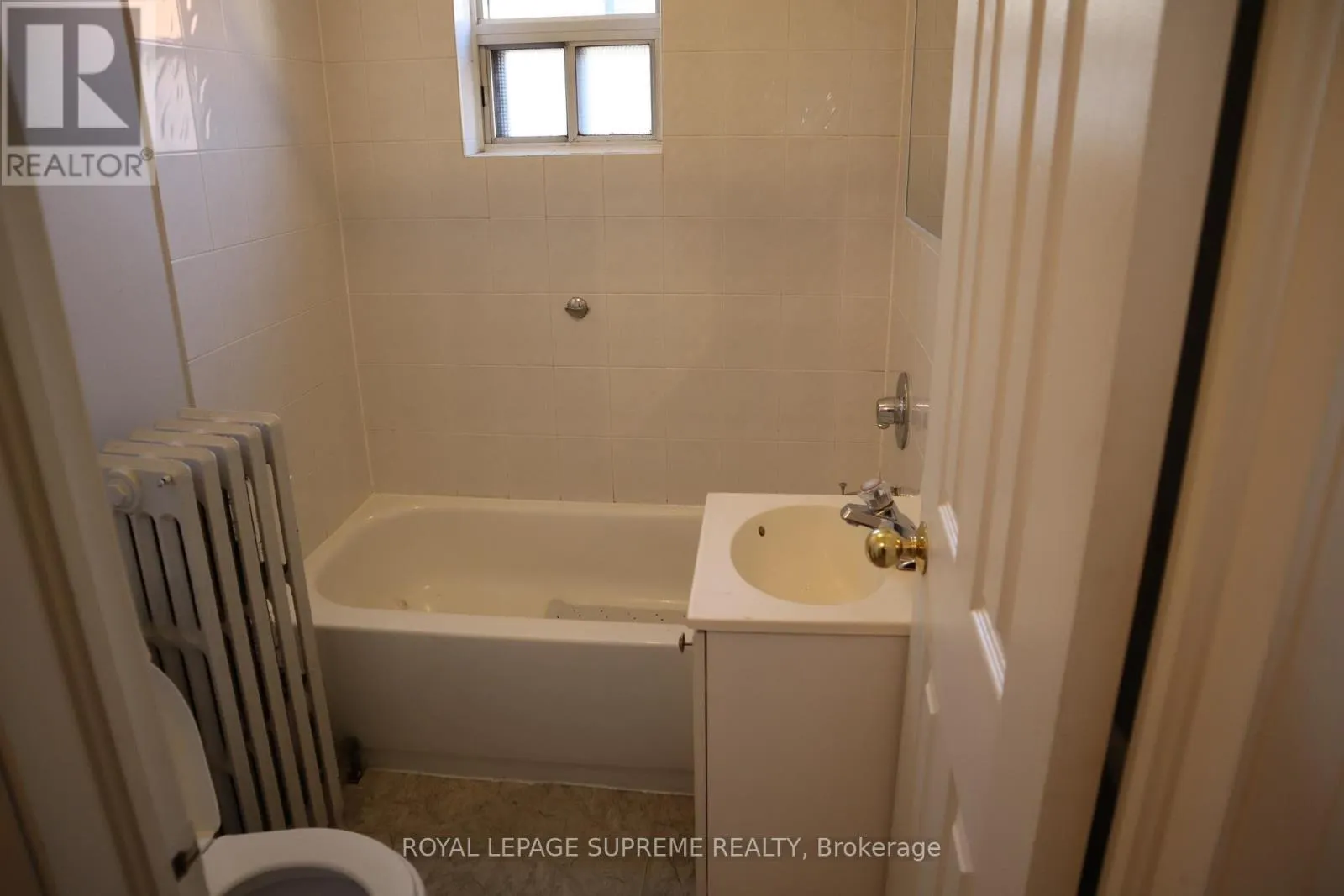 2 - 526 EGLINTON AVENUE W