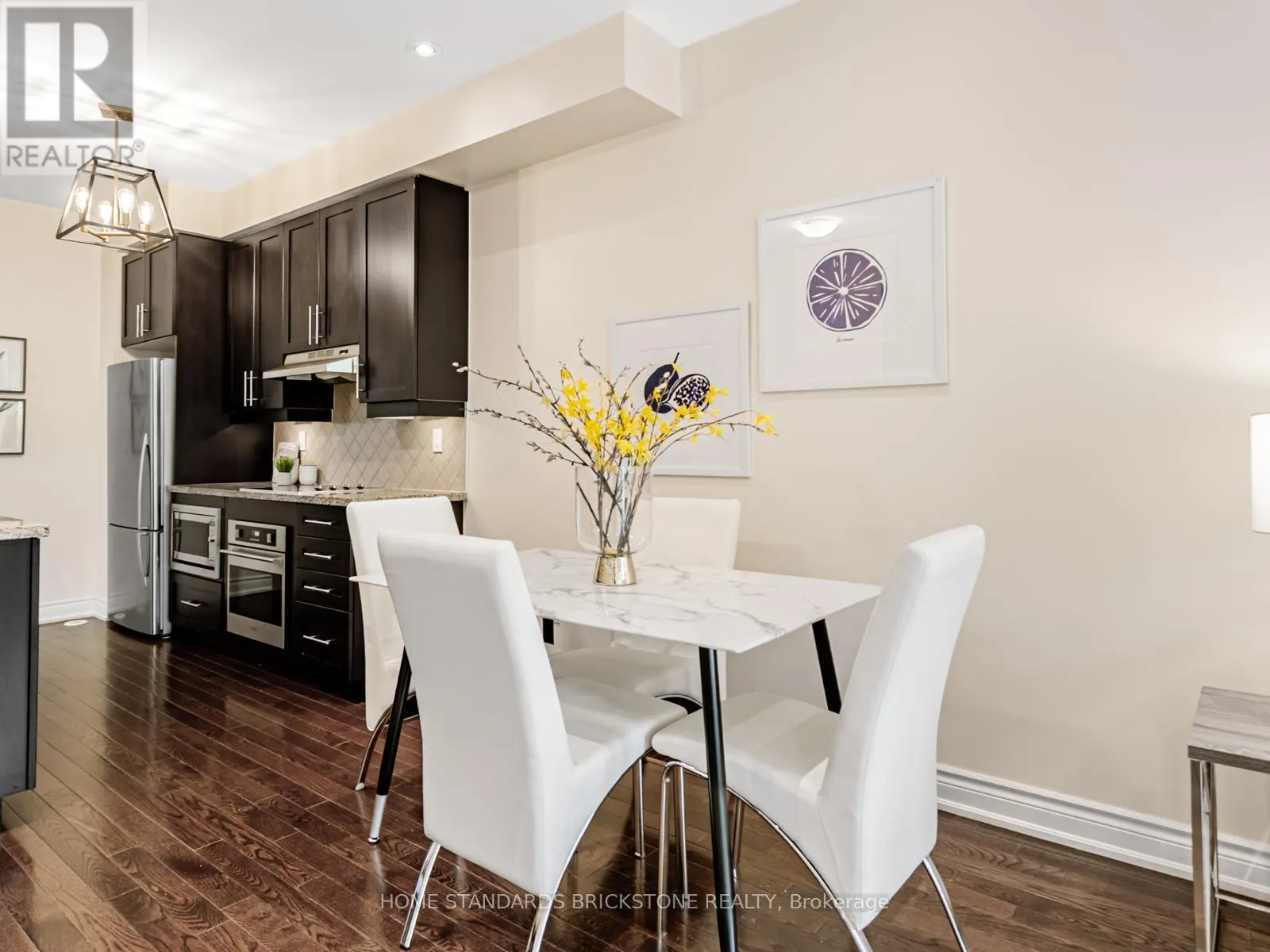 7 - 10 HARGRAVE LANE