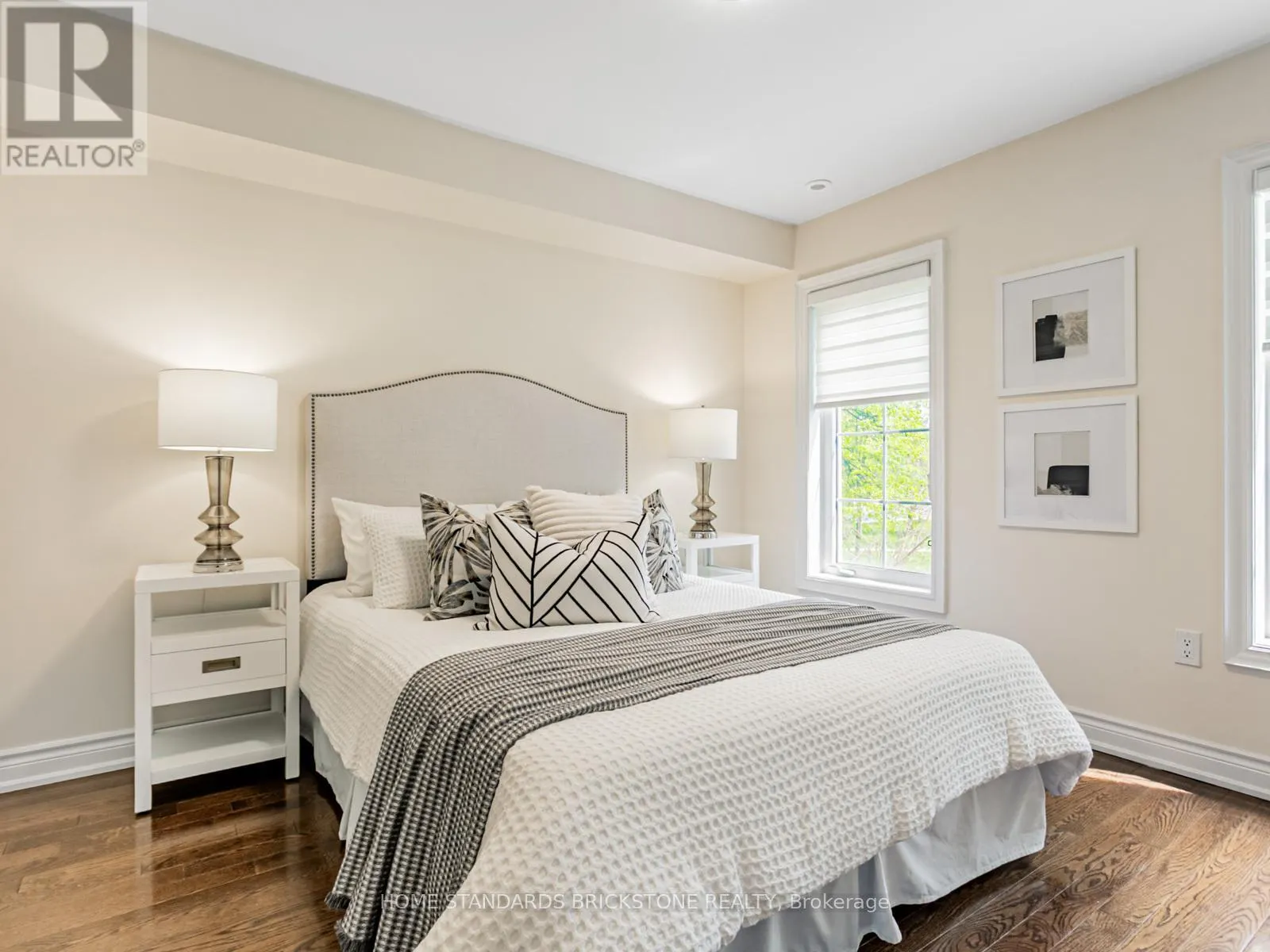 7 - 10 HARGRAVE LANE