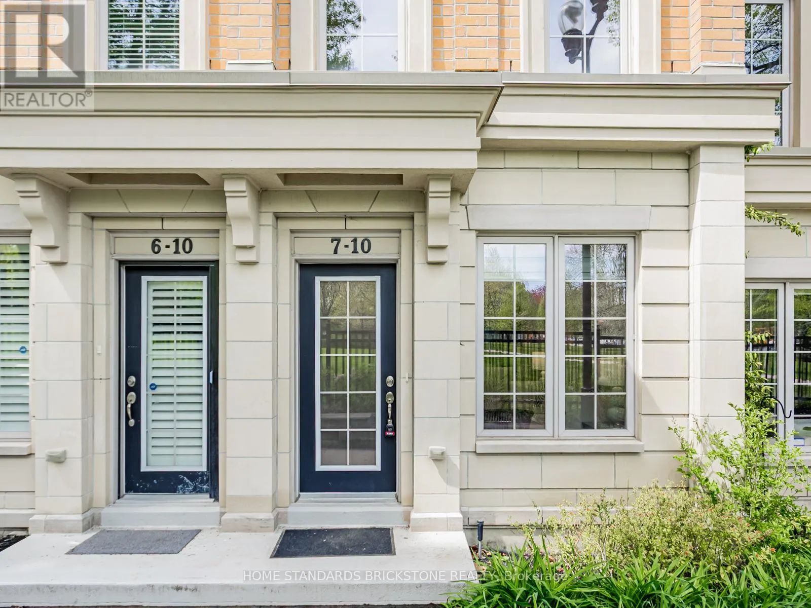 7 - 10 HARGRAVE LANE