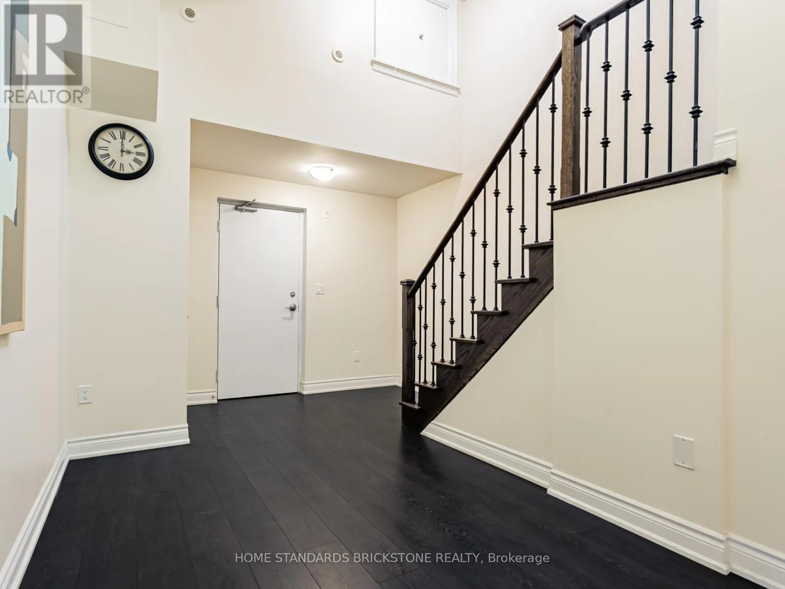 7 - 10 HARGRAVE LANE