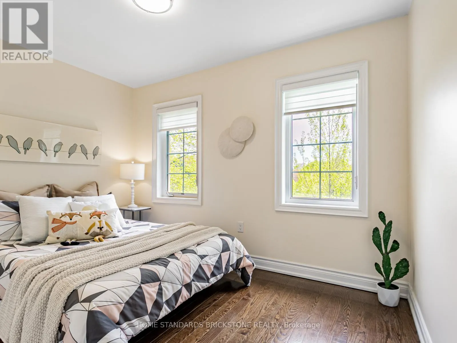 7 - 10 HARGRAVE LANE