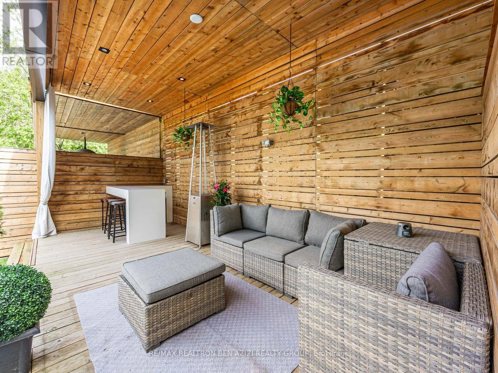 323 MELROSE AVENUE
