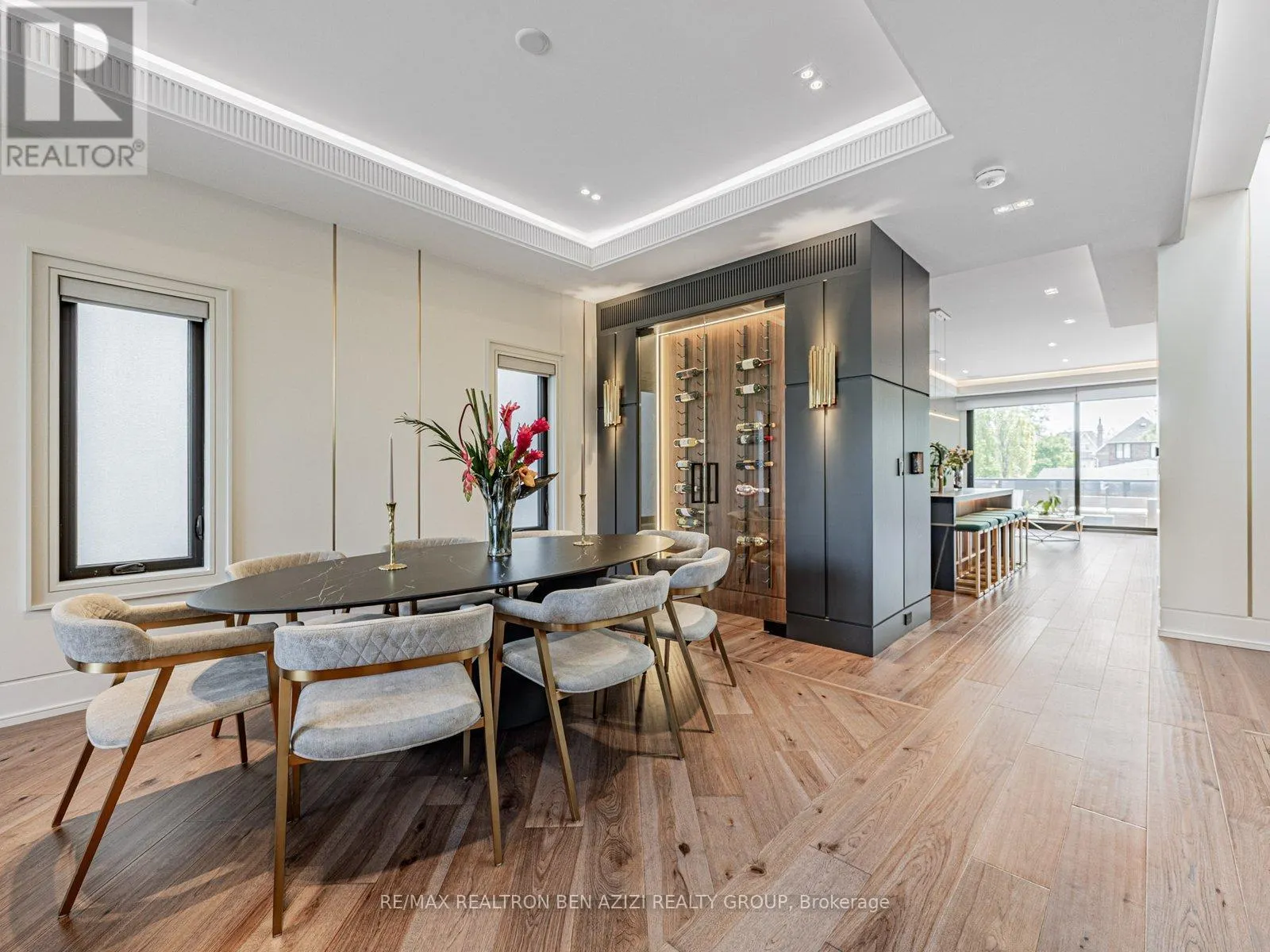 323 MELROSE AVENUE