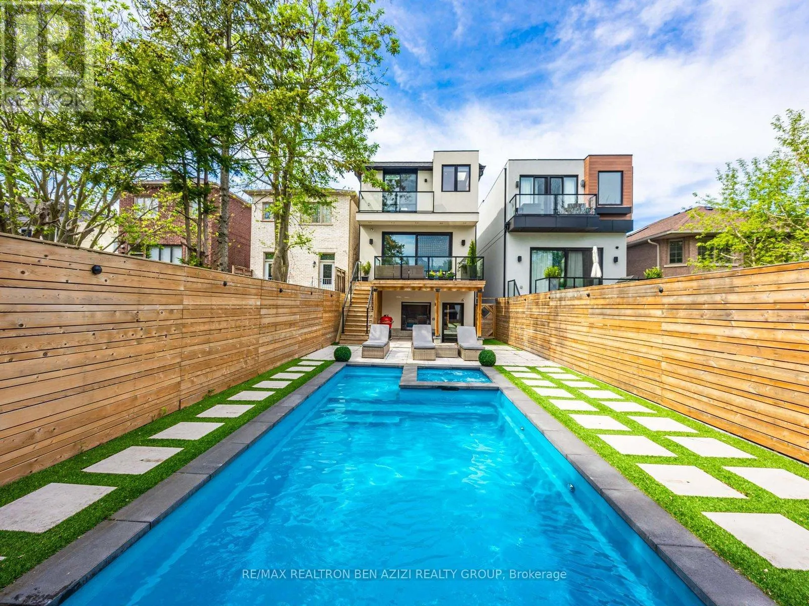 323 MELROSE AVENUE