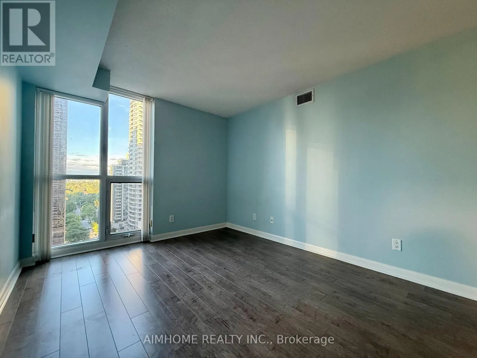 1803 - 4978 YONGE STREET