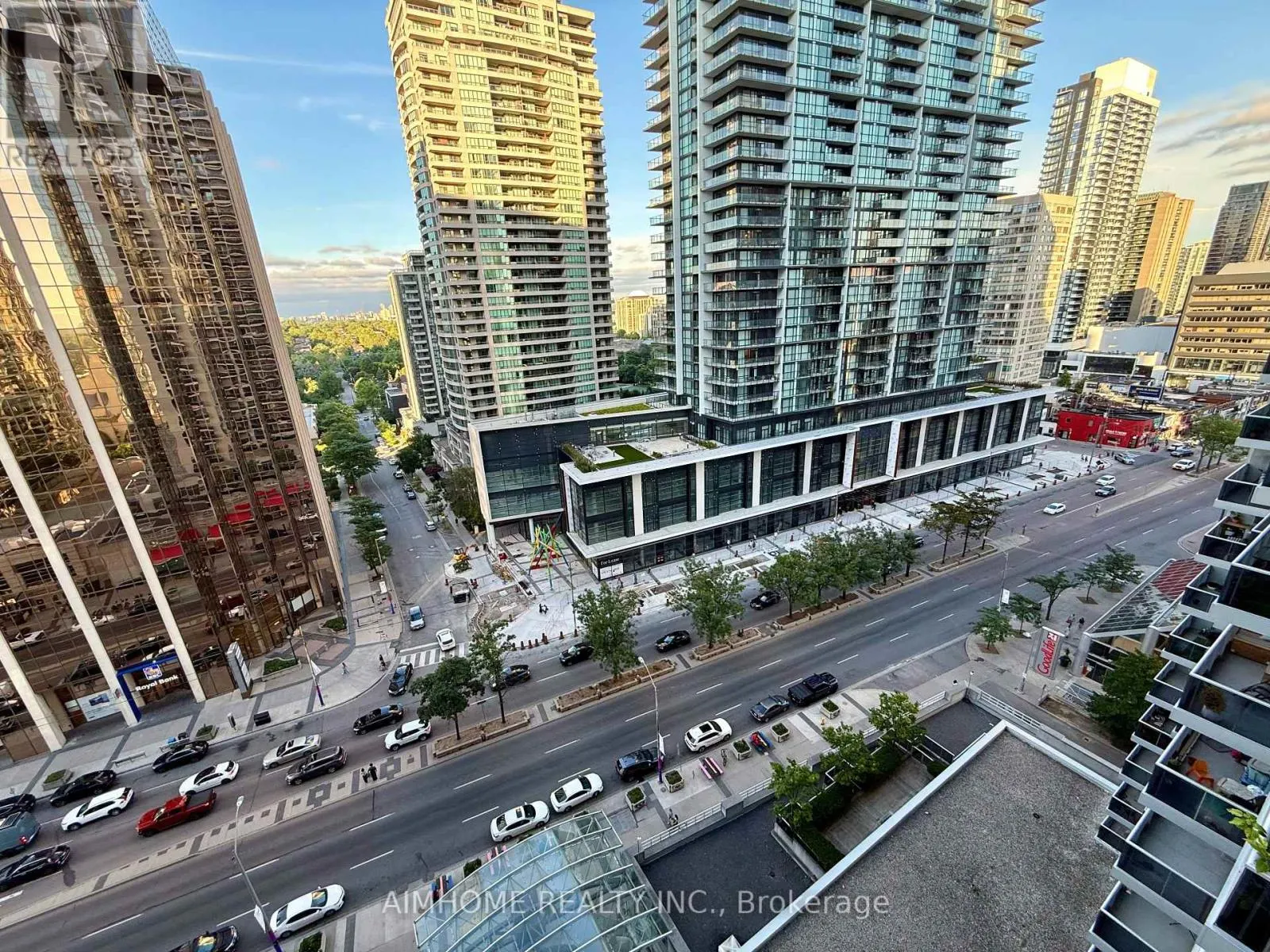 1803 - 4978 YONGE STREET