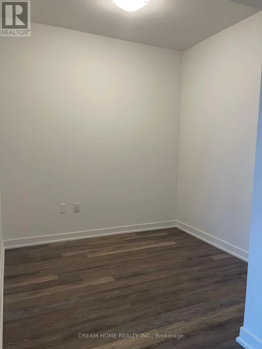 218 - 250 LAWRENCE AVENUE W