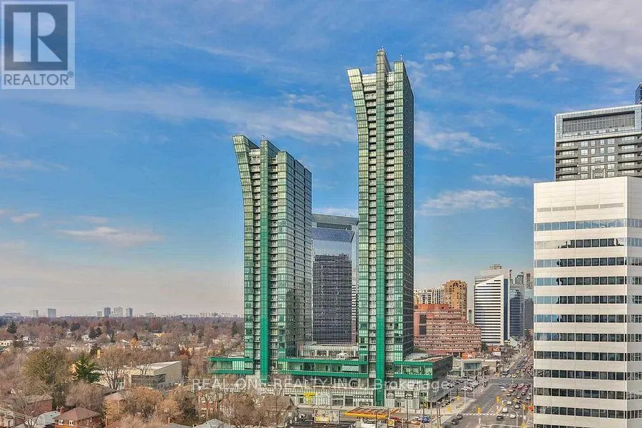 1404 - 11 BOGERT AVENUE