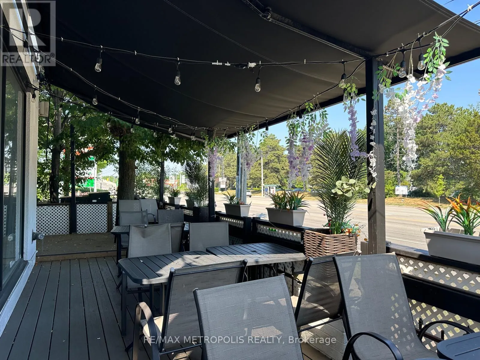 1 - 879 YORK MILLS ROAD