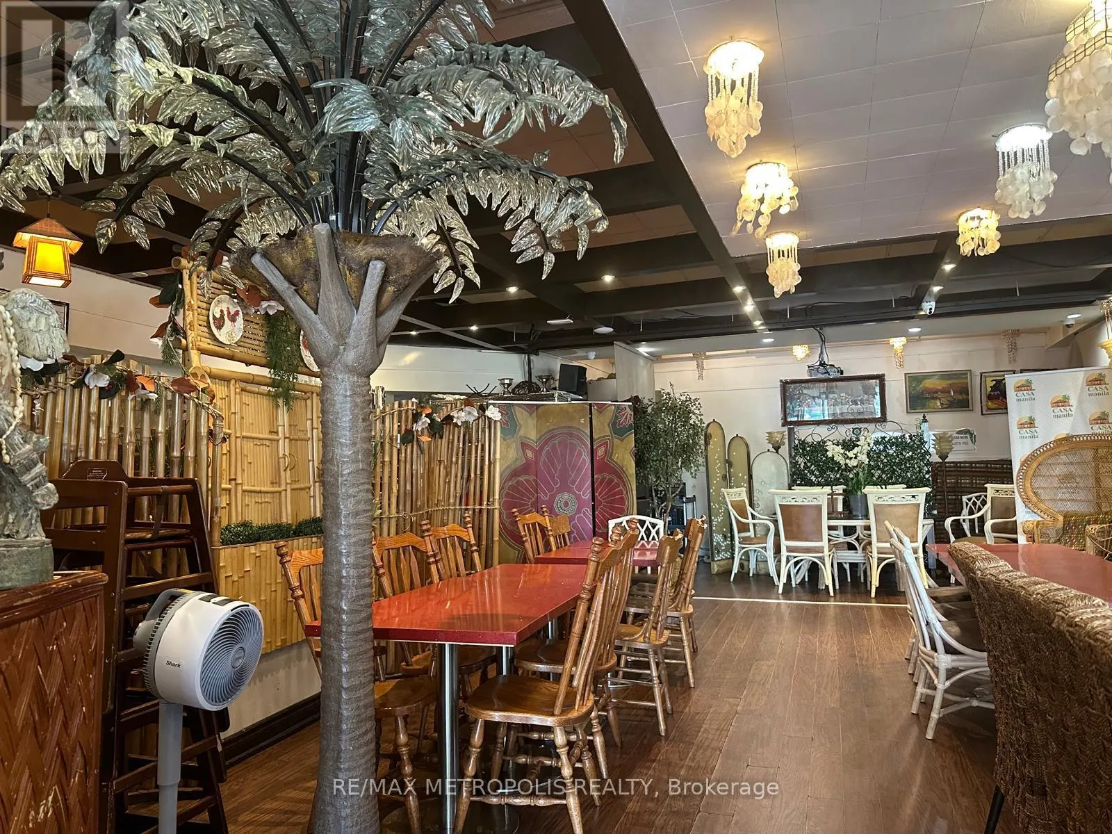 1 - 879 YORK MILLS ROAD