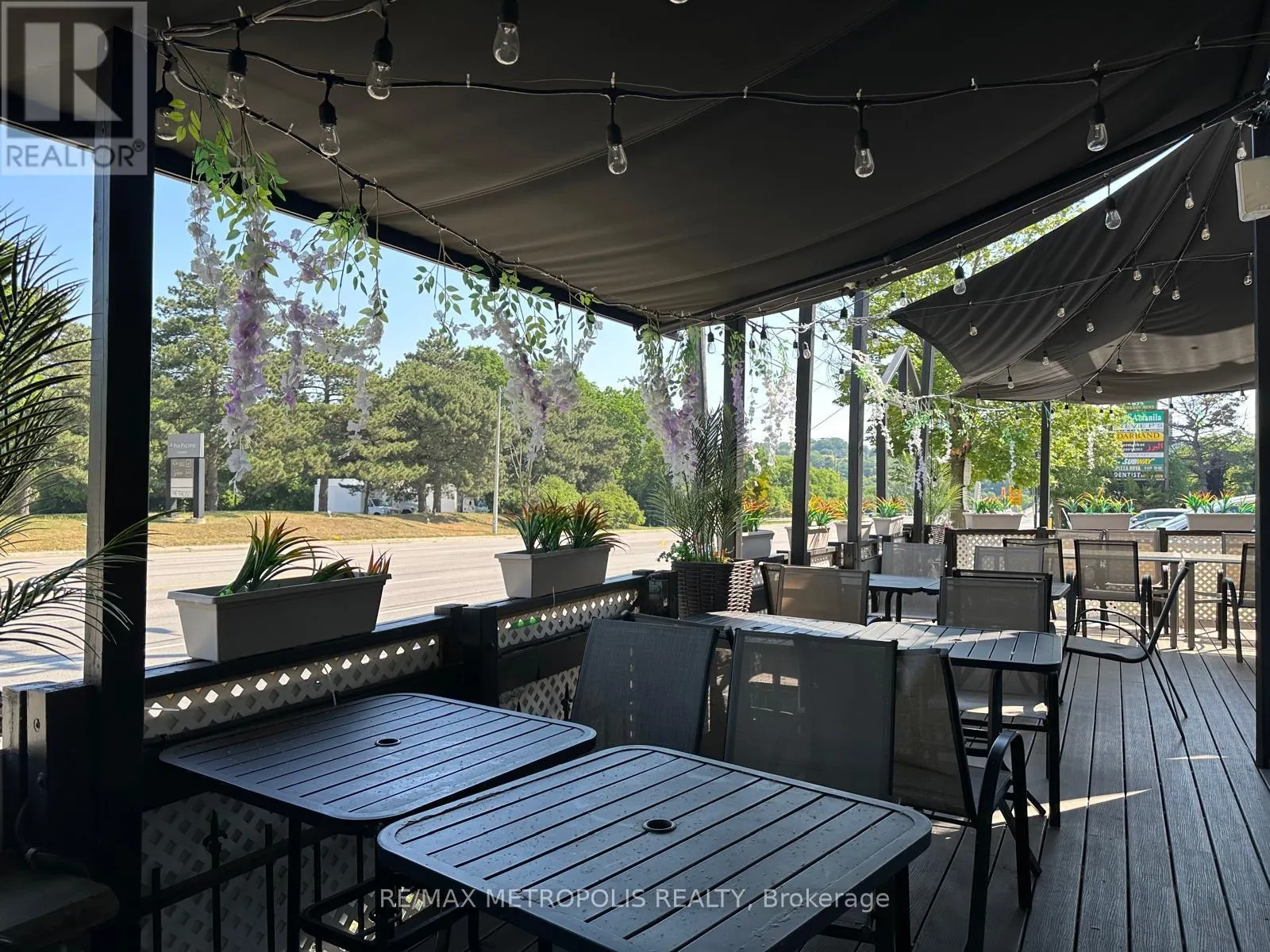 1 - 879 YORK MILLS ROAD