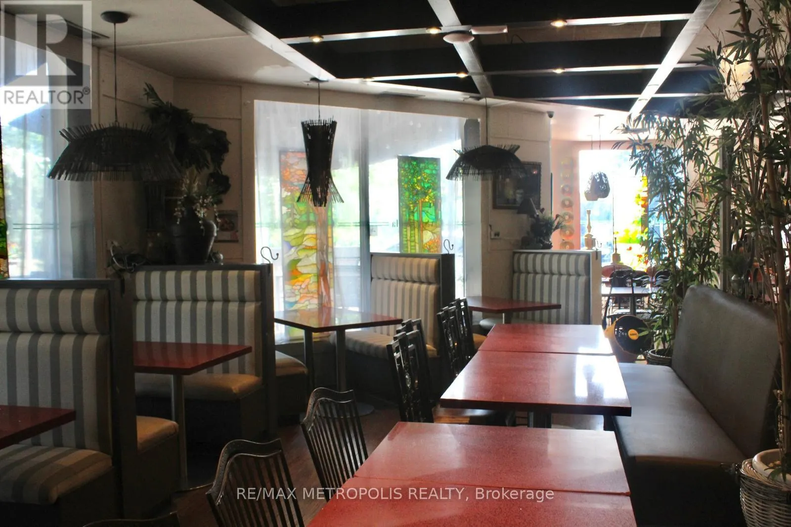 1 - 879 YORK MILLS ROAD