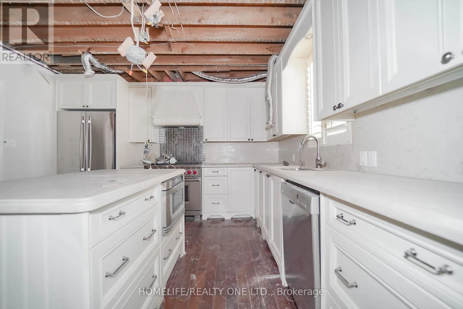251 LYTTON BOULEVARD