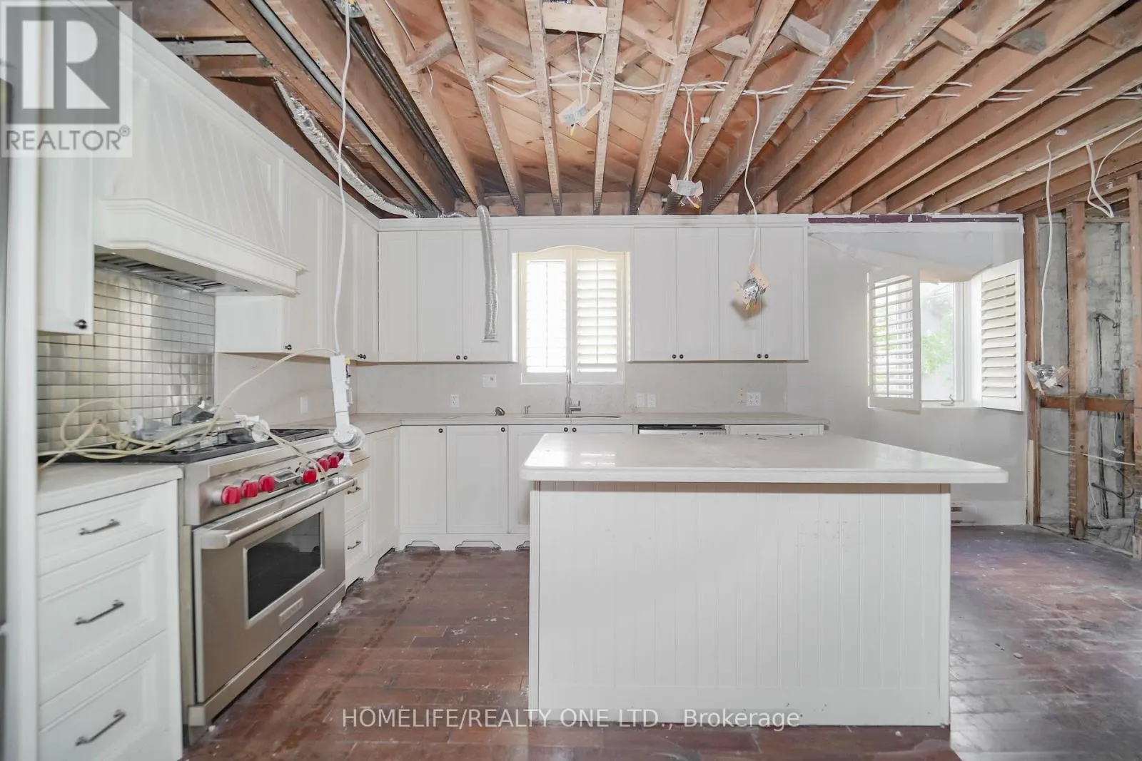 251 LYTTON BOULEVARD